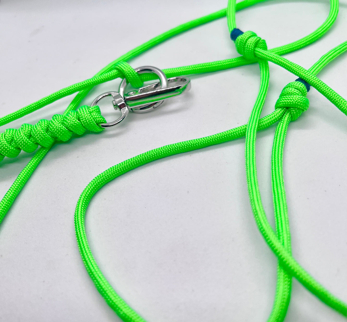 Yoga mat adjustable over body strap neon orange, green with matching keyring gym