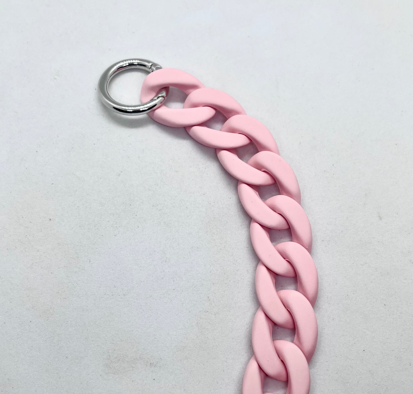 Colour Chain' Baby Pink dog collar flat lay | JOOLS LONDON