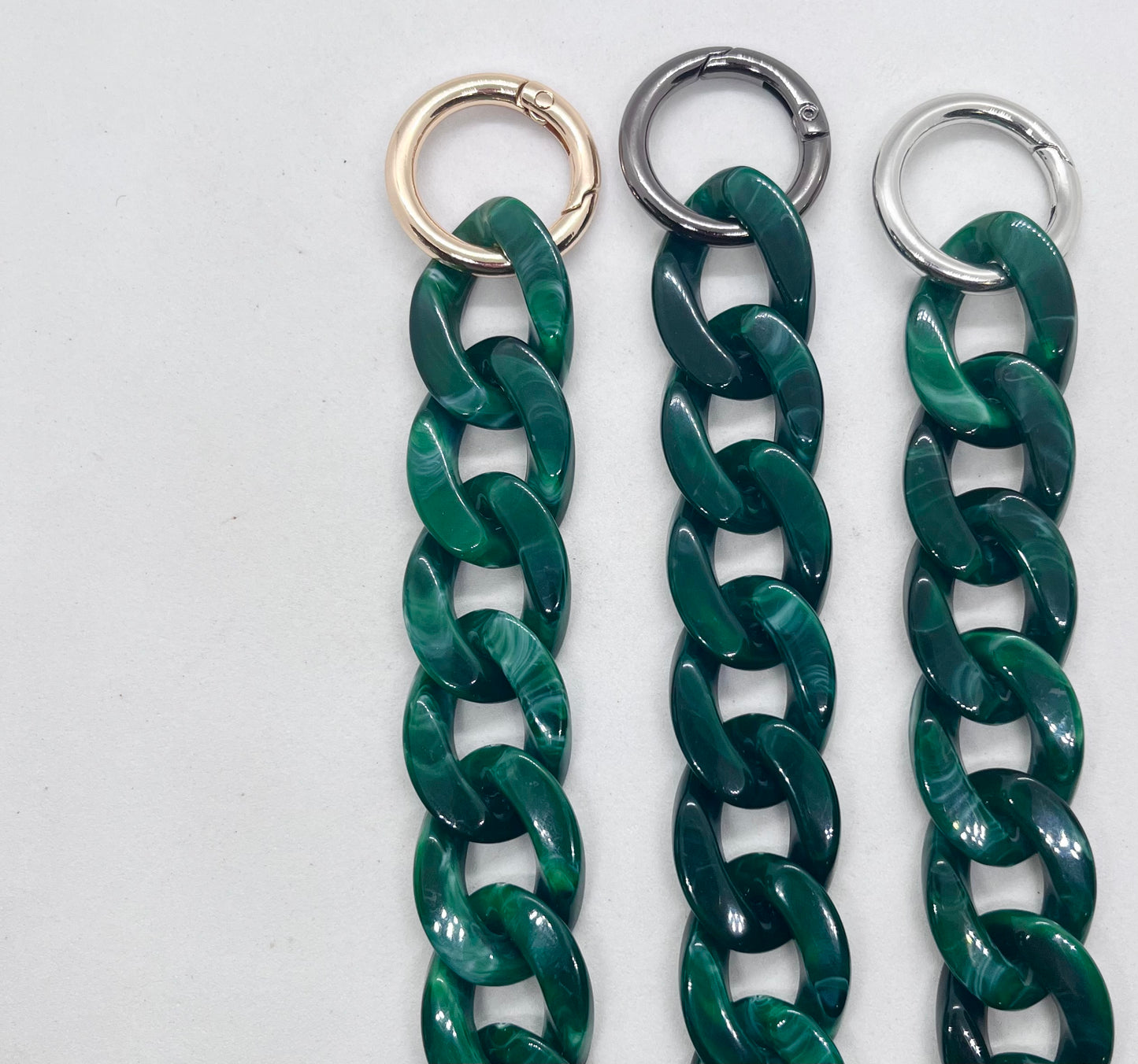 Colour Chain' Dark Green Marble dog collar lifestyle shot | JOOLS LONDON