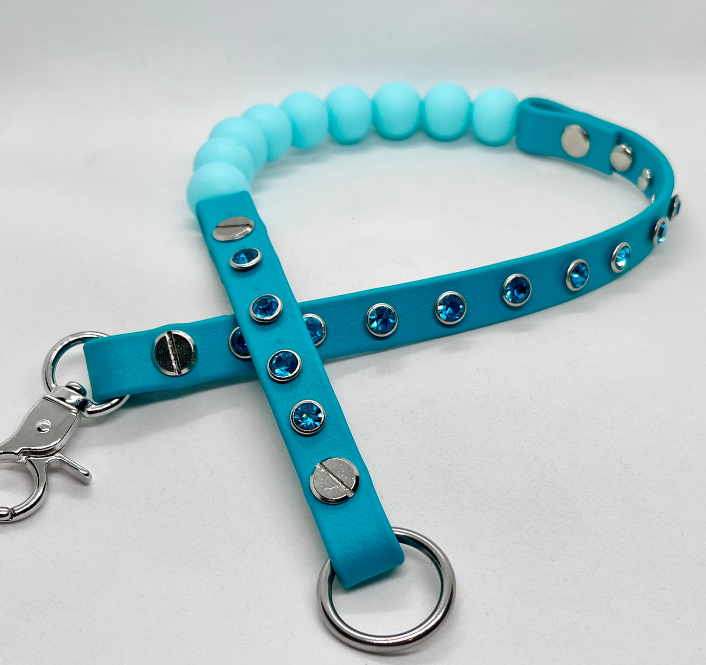 'Boho Edge' Turquoise Swirl Bead & BioThane® Diamanté Collar