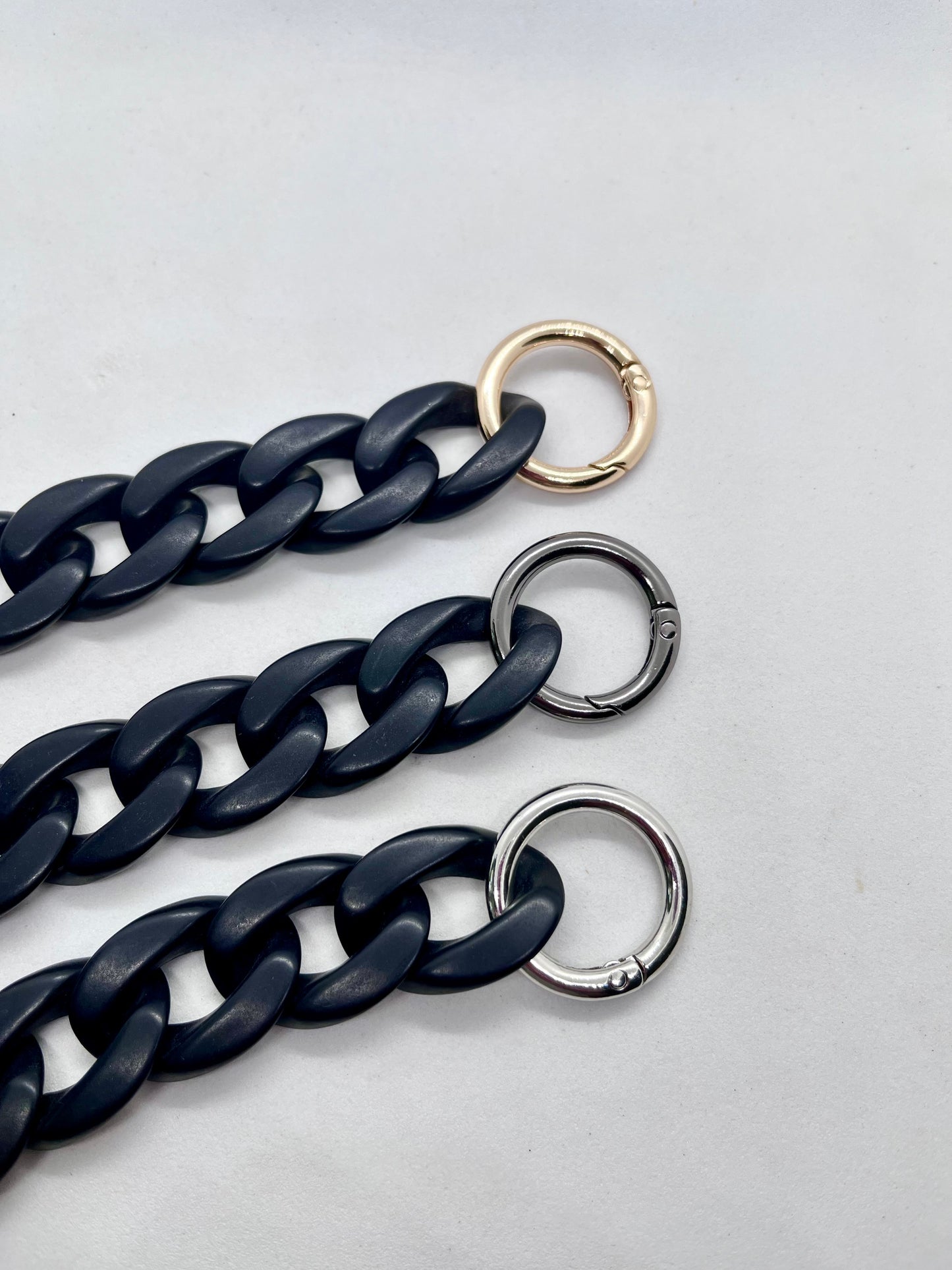 Colour Chain' Matte Black dog collar silver hardware detail | JOOLS LONDON