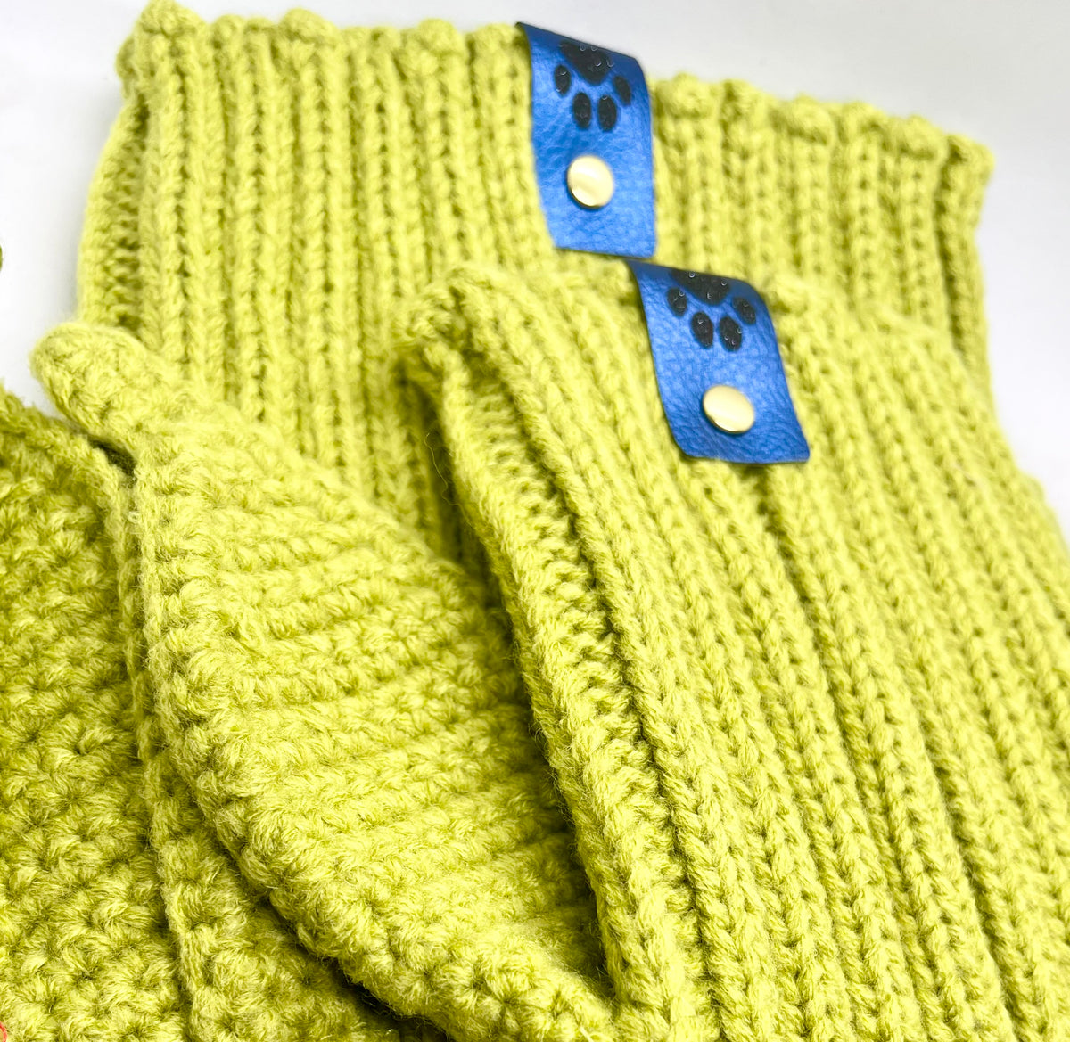 Green ‘Elf Game-Changer’ Woolly Snood Neck-warmer Hat for Dogs