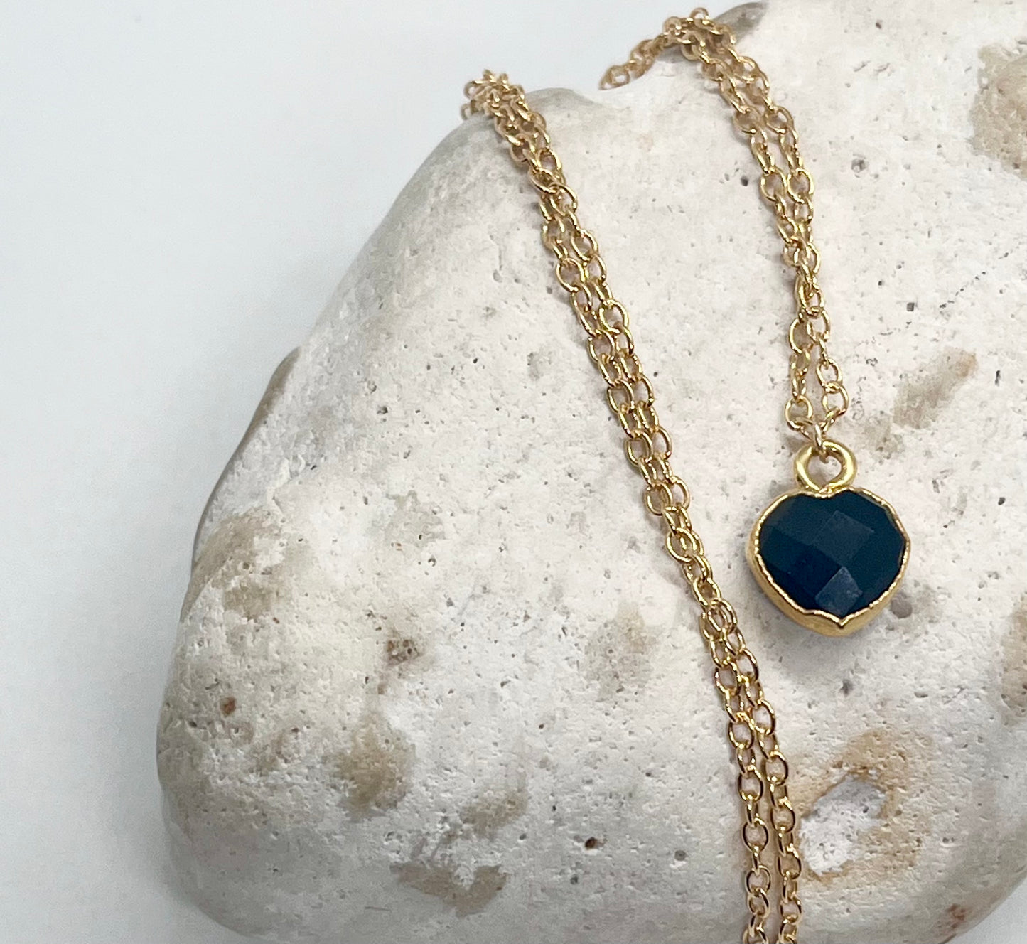 ‘All Heart’ 18ct Gold Onyx Heart choker necklace cable trace chain