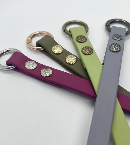 ‘Say Less’ plain BioThane® collar textured stud rivets