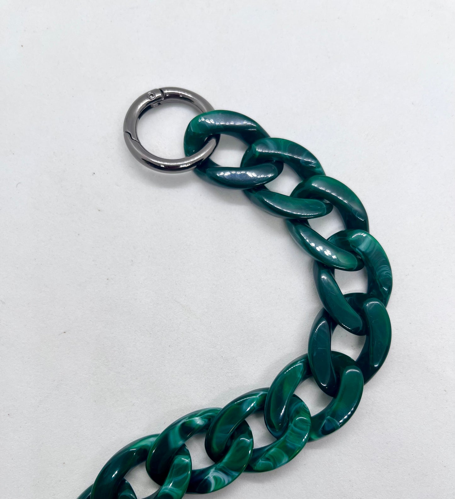 Colour Chain' Dark Green Marble dog collar on dog | JOOLS LONDON