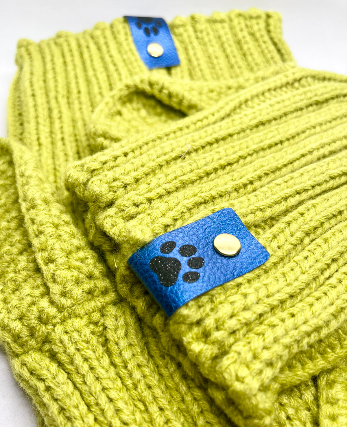 Green ‘Elf Game-Changer’ Woolly Snood Neck-warmer Hat for Dogs