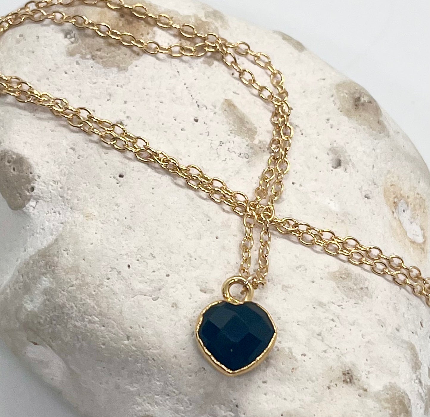 ‘All Heart’ 18ct Gold Onyx Heart choker necklace cable trace chain