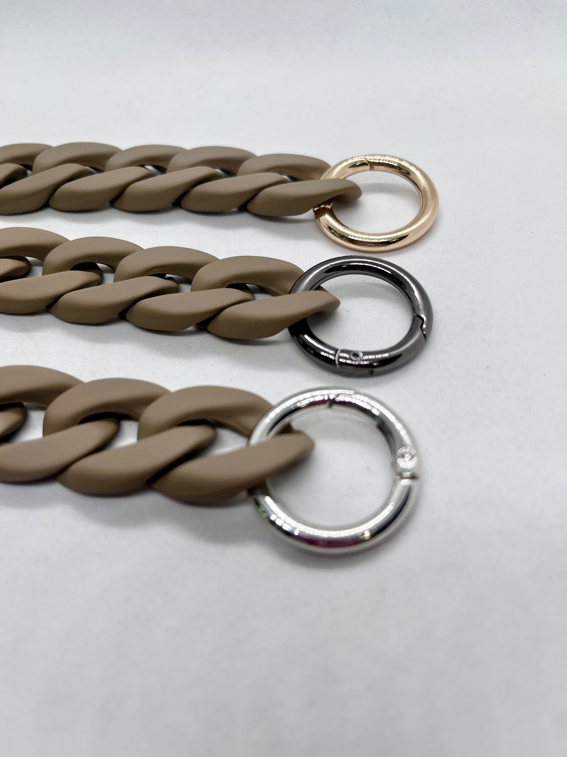 Colour Chain' Taupe Brown dog collar flat lay | JOOLS LONDON