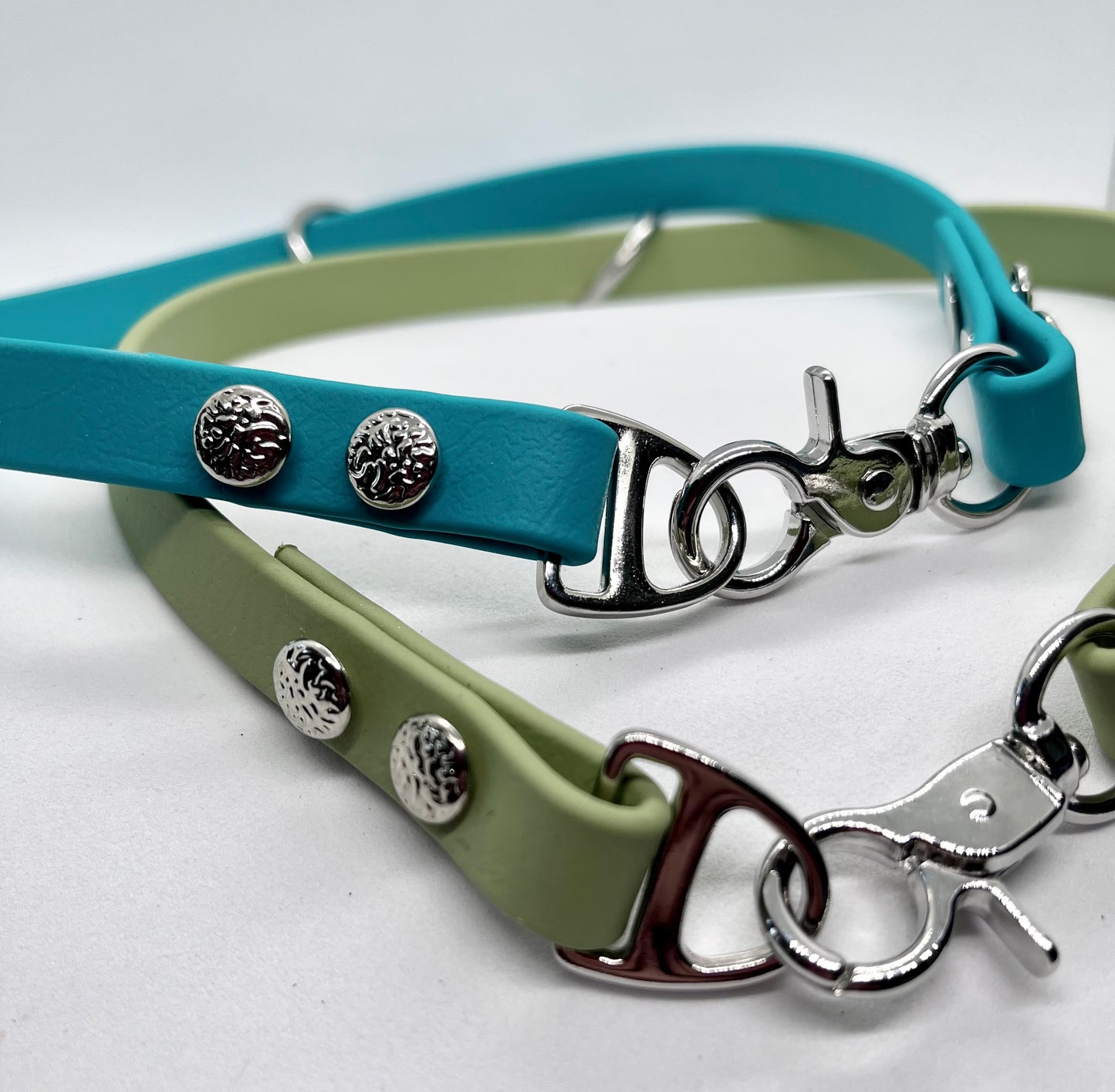 ‘Just Saying’ plain BioThane® 13mm clip collar, textured steel studs stainless steel hardware