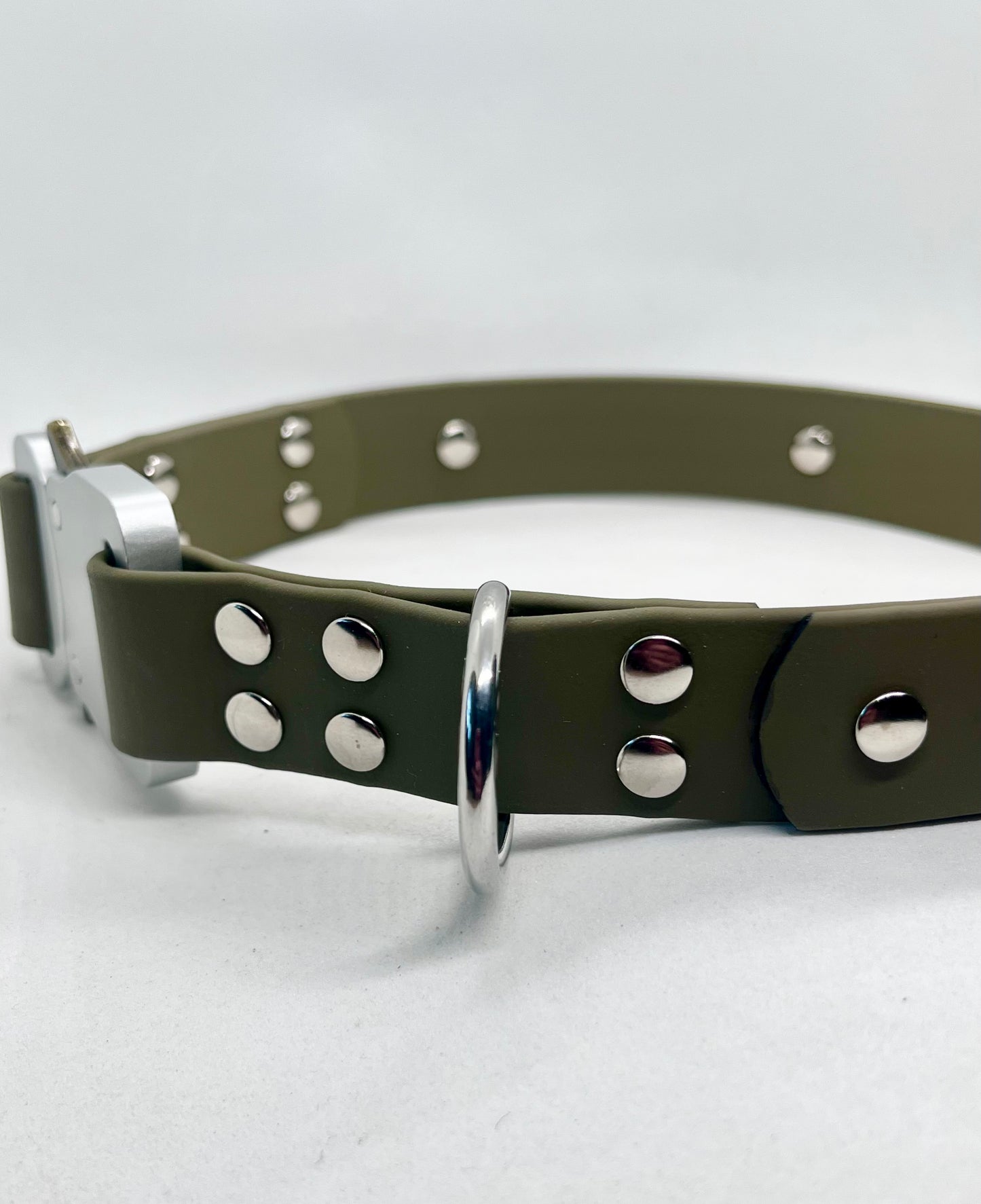 "No Nonsense" Tactical BioThane® Dog Collar in Army Green 25mm Safety Lock Steel Buckle