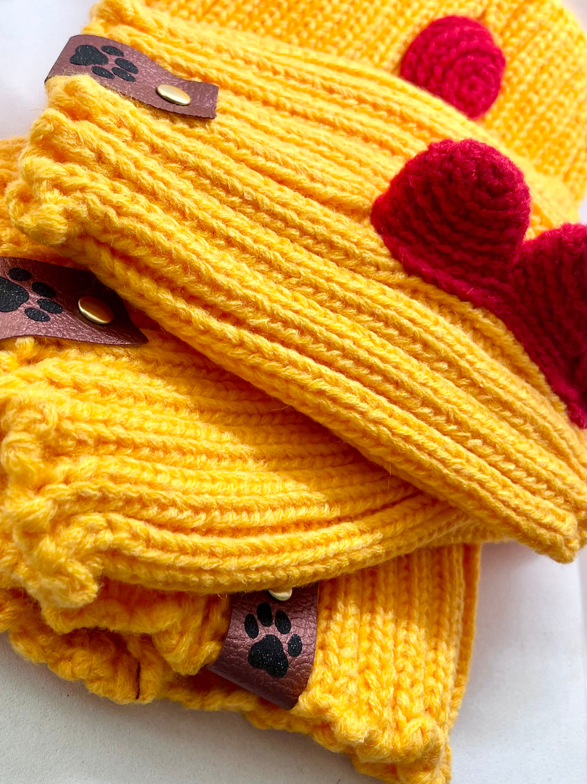 Winter 'Rooster Game-Changer' Chicken Snood Hat Headwear Woolly Hat Neck Warmer for Dogs & Pets