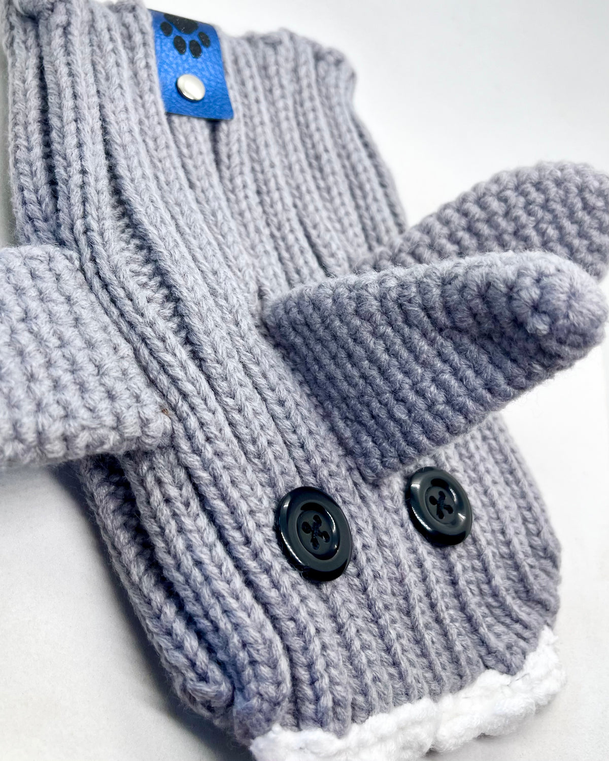 Grey 'Shark Game-Changer' Hat Headwear Woolly Neck-warmer Winter Hat for Dogs