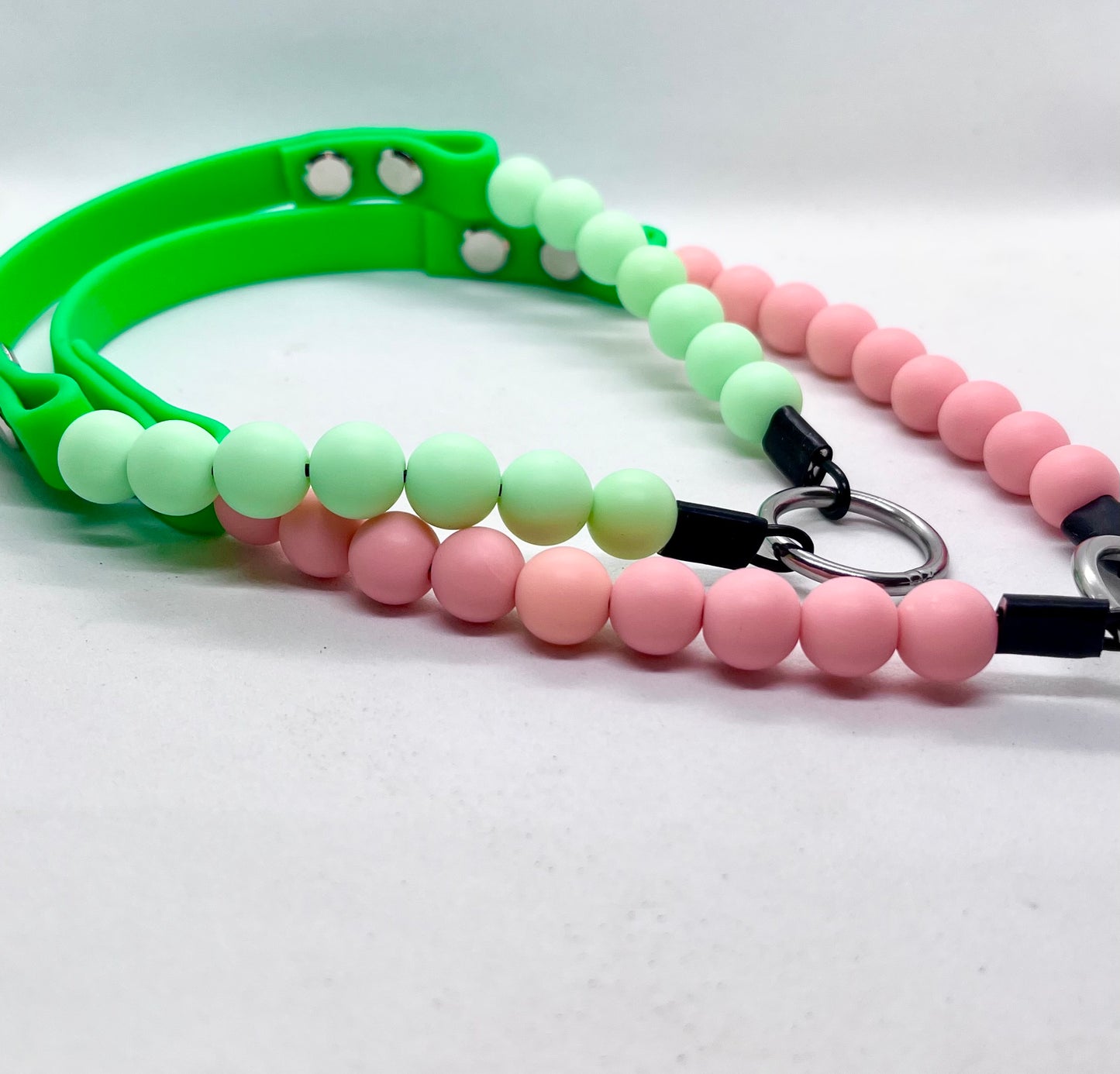 'Keep Up' Beaded BioThane Dog Collar - Green with Mint & Peach Beads