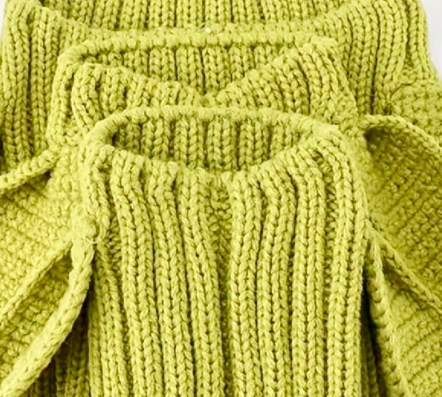 Green ‘Elf Game-Changer’ Woolly Snood Neck-warmer Hat for Dogs