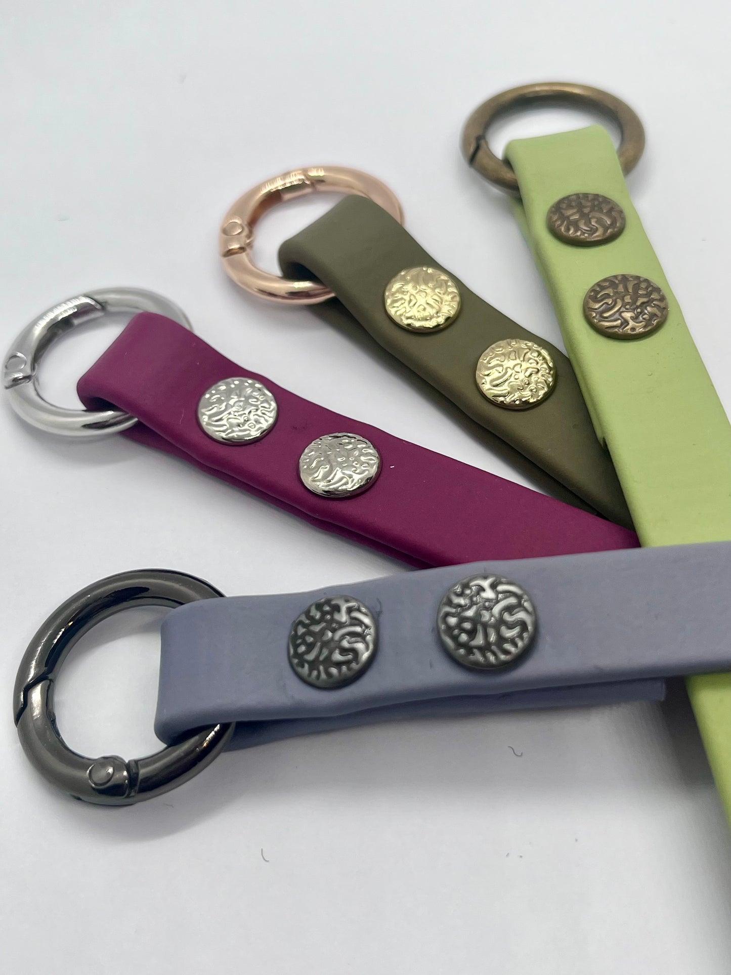 ‘Say Less’ plain BioThane® collar textured stud rivets