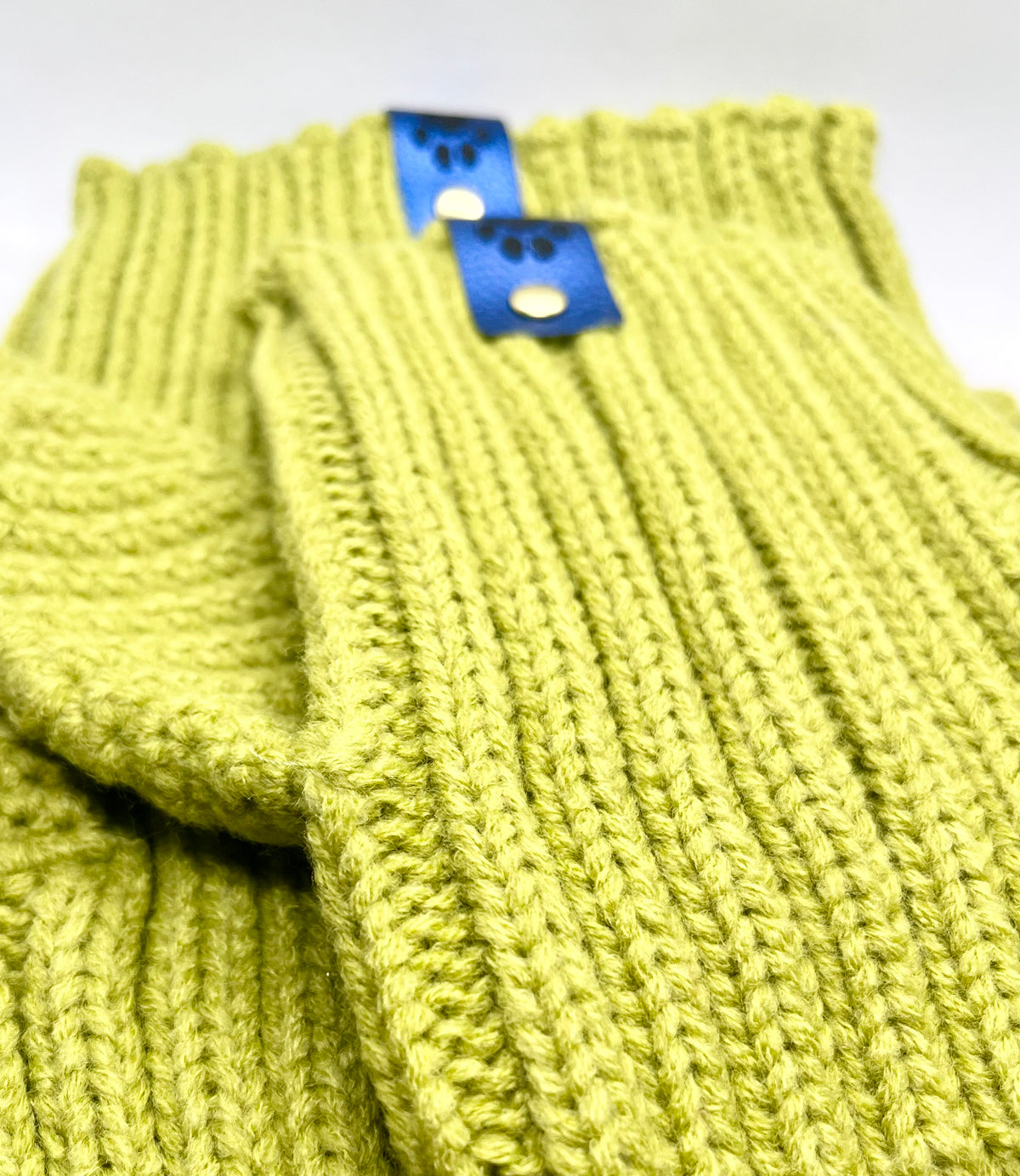 Green ‘Elf Game-Changer’ Woolly Snood Neck-warmer Hat for Dogs